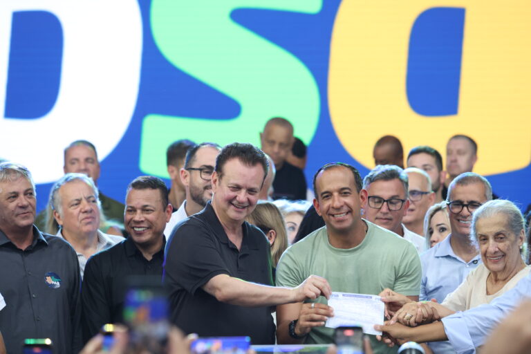 Filiação de Paulo Alexandre no PSD reúne mais de 2 mil pessoas em evento na cidade de Santos