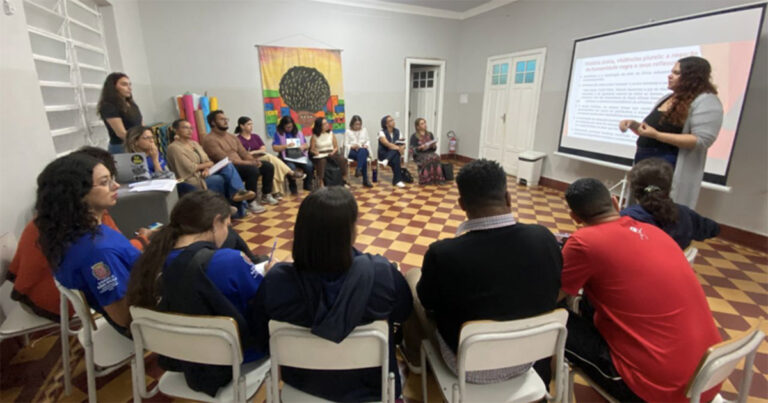 USP Ribeirão promove atividades de conscientização e educação racial em escolas públicas da região