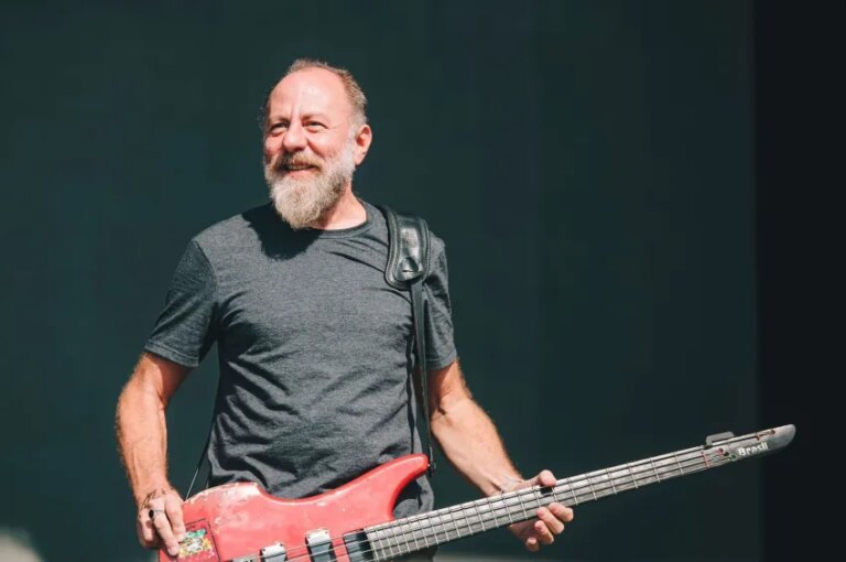 5 sucessos dos Paralamas compostos por Bi Ribeiro