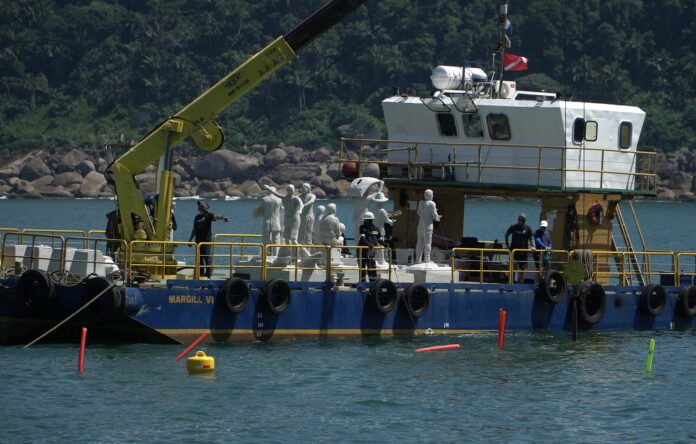 55168626263_b68cb95952_h