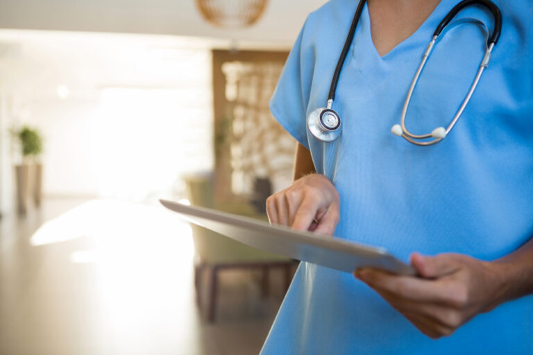 Revolução digital na medicina avança, apesar de obstáculos práticos