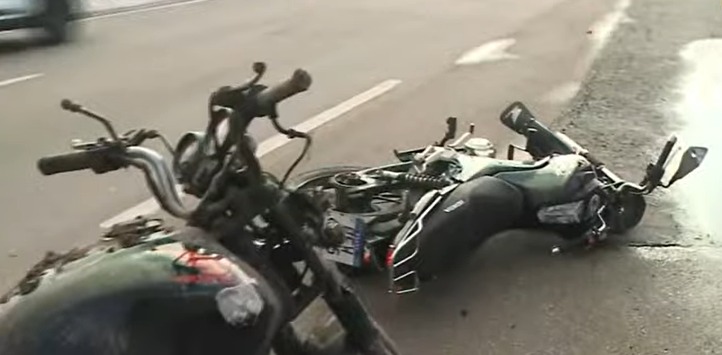 Condutor foge e outro fica ferido após acidente entre duas motos na BR-230