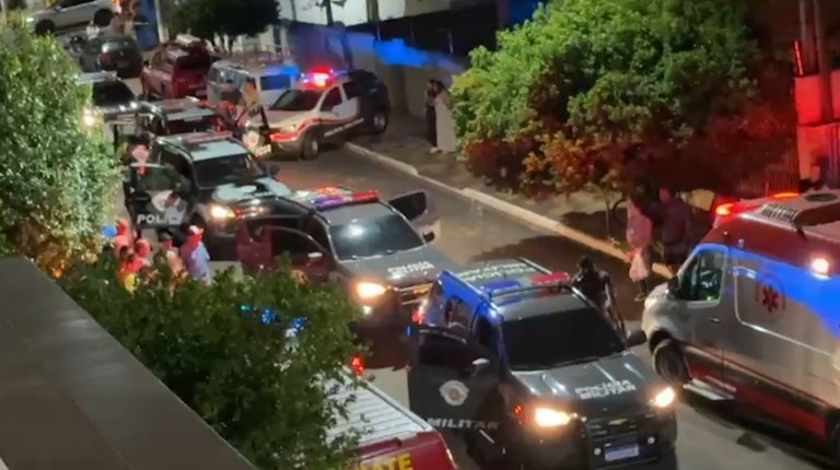 Mulher de 34 anos fica 7 horas refém do ex-namorado