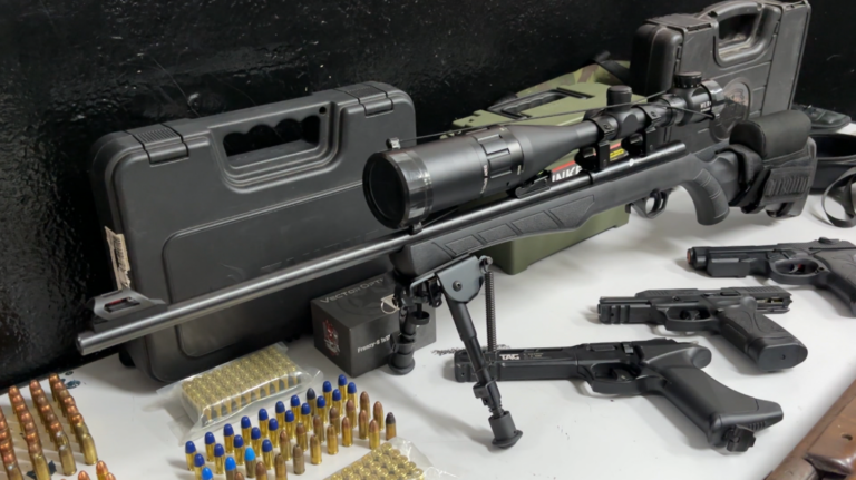 Polícia apreende armas e drogas em casa na Vila Formosa