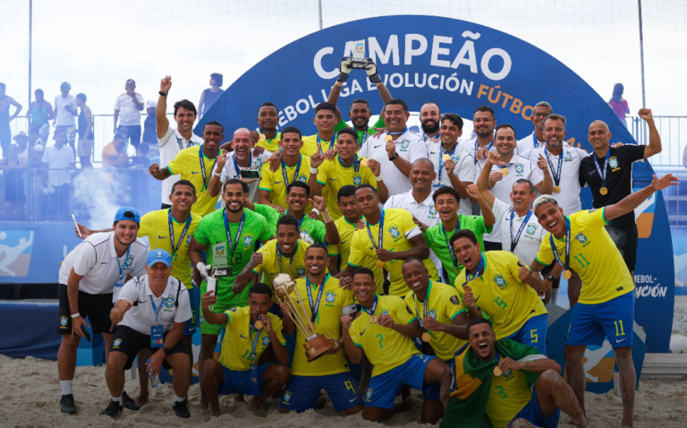Seleção brasileira de beach soccer estreia na Copa das Nações em João Pessoa nesta quarta-feira (18)
