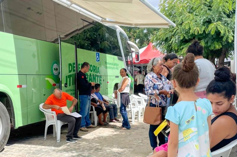 Defensoria Itinerante leva atendimento gratuito a 21 destinos da Paraíba