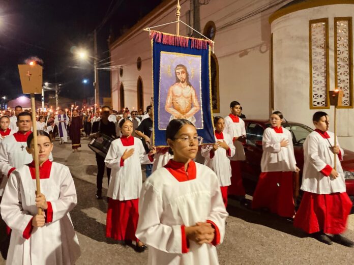 Procissão fogareu Bayeux