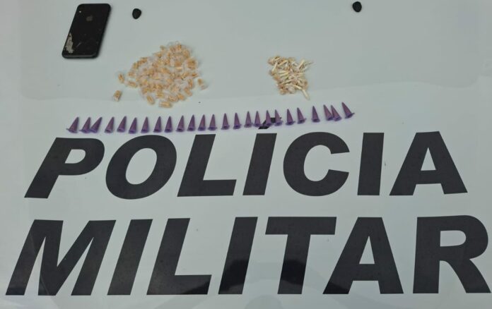 Homem é preso por tráfico de drogas em Lorena Homem é preso por tráfico de drogas em Lorena