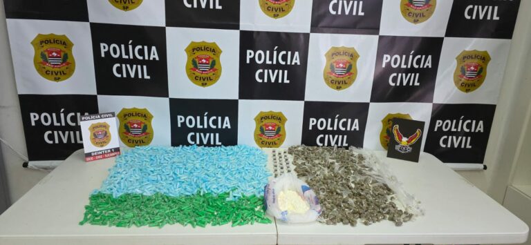 Polícia apreende mais de 1,3 mil pinos de cocaína em condomínio de São José