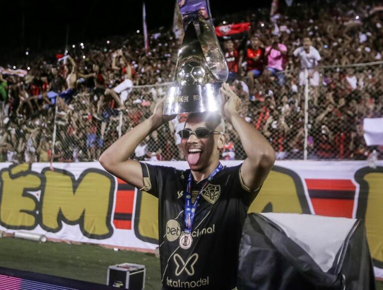 Botafogo contrata atacante campeão da Série B em 2023; Conheça o atleta