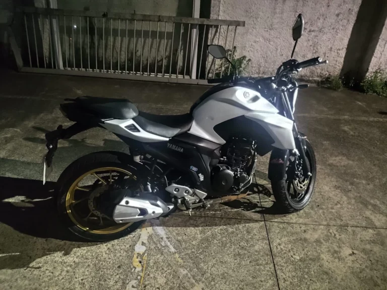 Procurado pela Justiça é preso em Santos com moto adulterada