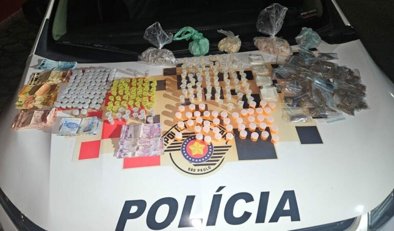 PM prende homem e investiga mulher por tráfico ‘delivery’ em Caçapava