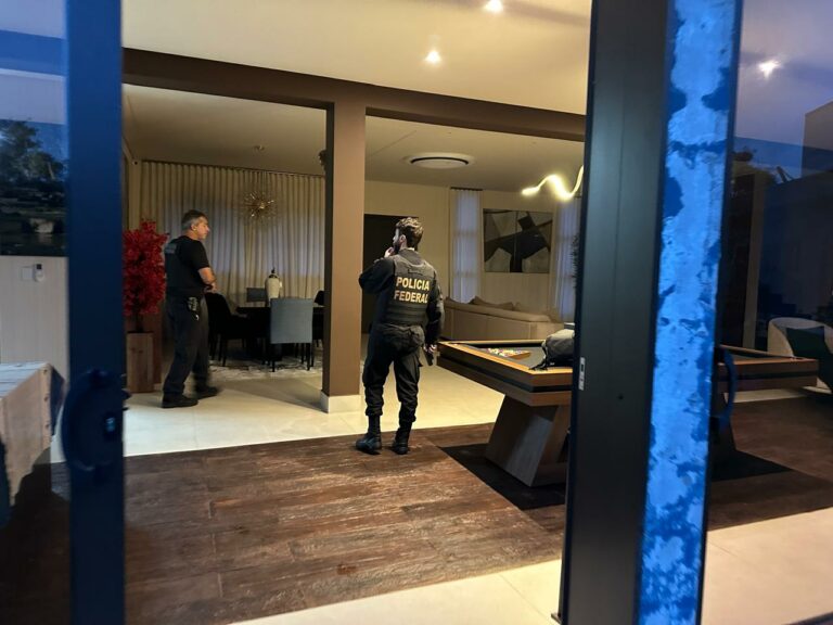 Operação da PF investiga tráfico transnacional de drogas pelo Porto de Santos; VÍDEO