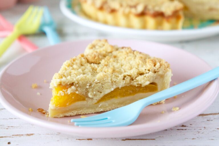 Hora de adoçar o seu dia! Torta de pêssego com crumble da Chef Talita