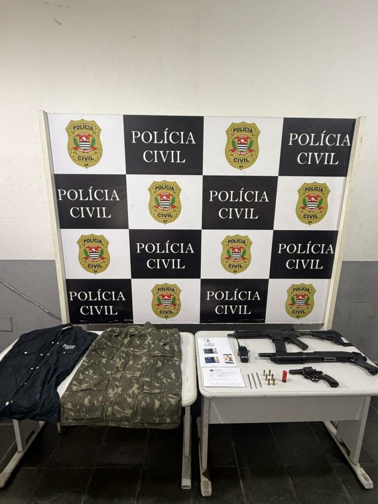 Polícia apreende arma, munições e objetos relacionados em roubo no Guarujá; VÍDEO