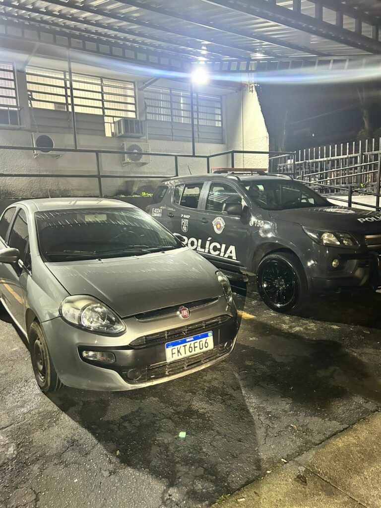 Homem é preso pelo BAEP com veículo dublê em São José