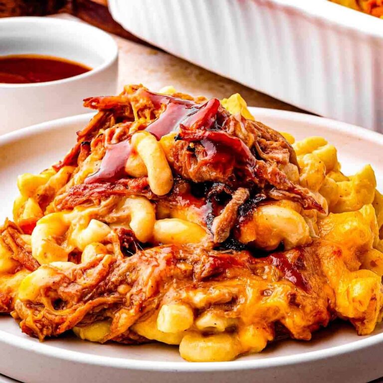 Mac n’ Cheese com carne de porco: confira essa receita deliciosa!