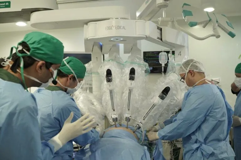 Em apenas dois dias, hospital da Unimed JP realiza três procedimentos inéditos e coloca o Brasil na vanguarda da telecirurgia mundial