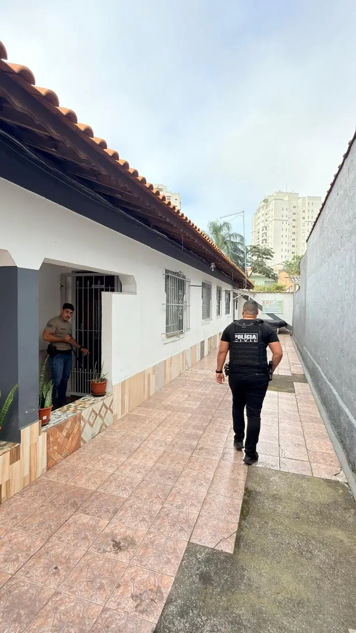 Polícia Civil prende mãe e filha por 'golpe da casa própria' em São Sebastião