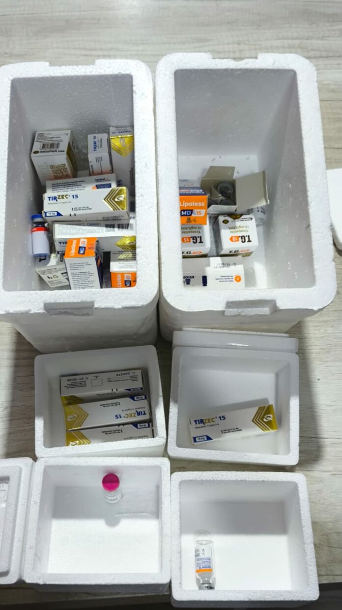 Polícia prende cinco mulheres em operação contra venda de medicamentos falsificados em SJC e Jacareí Polícia prende cinco mulheres em operação contra venda de medicamentos falsificados em SJC e Jacareí