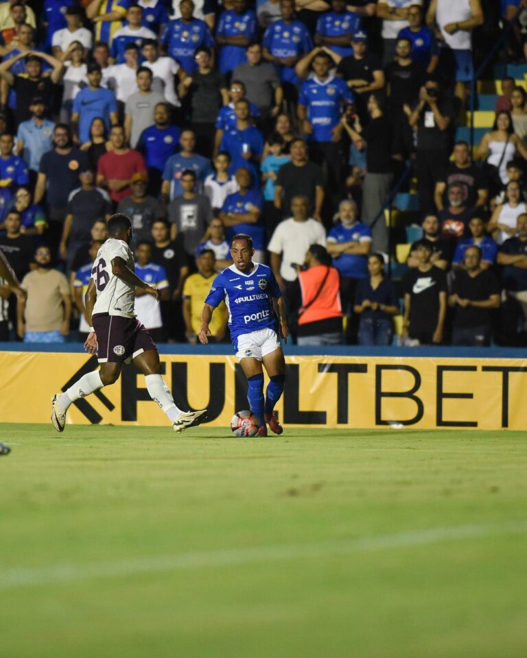 São José perde invencibilidade na A2 para a Ferroviária com pênalti perdido no fim
