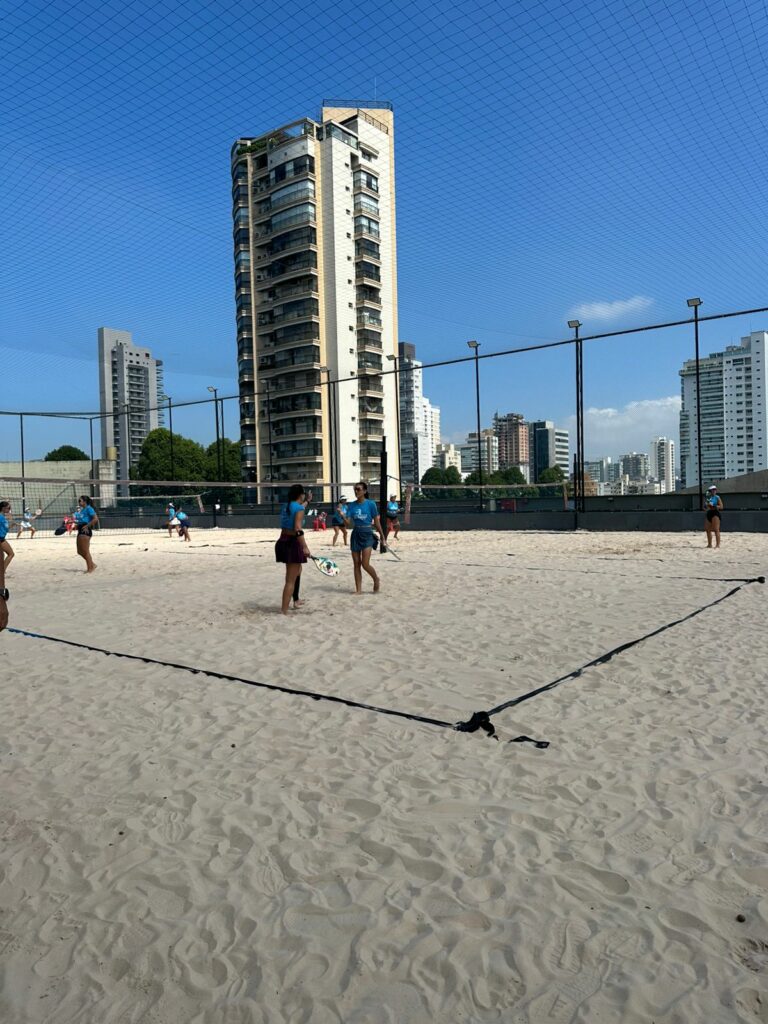 É hoje! Arenas Evo recebe 1º Torneio Feminino TH+ Band de Beach Tennis; VÍDEO