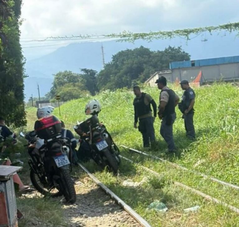 Idoso morre atropelado por trem em cidade do litoral de SP