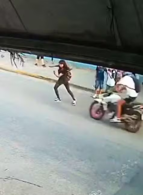 adolescente acidente moto