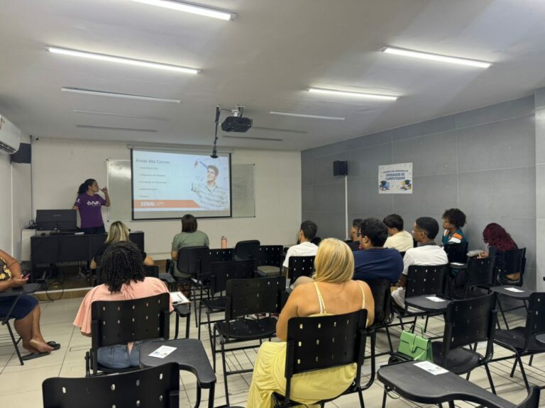 João Pessoa abre inscrições para cursos gratuitos de inclusão digital e reparo de smartphones