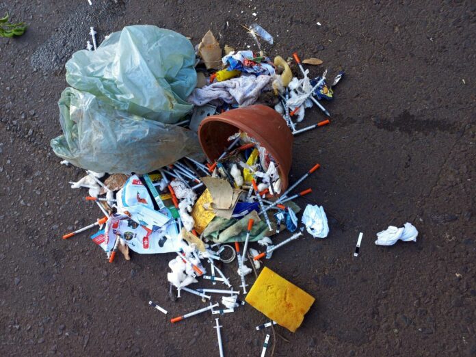 descarte incorreto de seringas