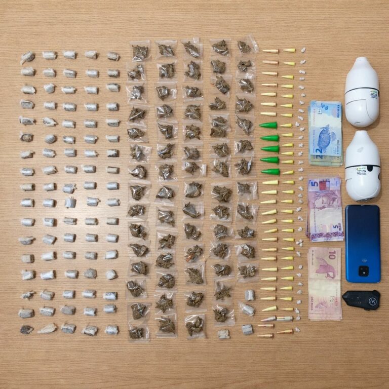 PM desarticula pontos de venda de drogas em dois bairros de Campina Grande