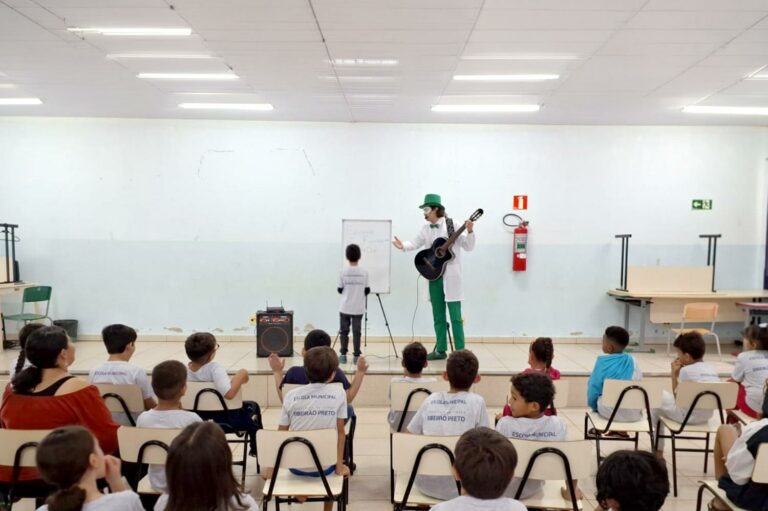 Projeto leva Educação Financeira a escolas municipais de Ribeirão Preto