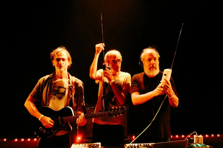 Fausto Fawcett e Chelpa Ferro lançam o álbum “Pesadelo Ambicioso”