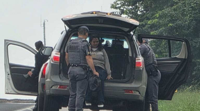 Madrasta é presa suspeita de torturar enteados por  quatro anos