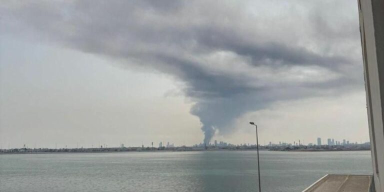 Trump afirma que vai continuar ataques contra o Irã até atingir “todos os objetivos”