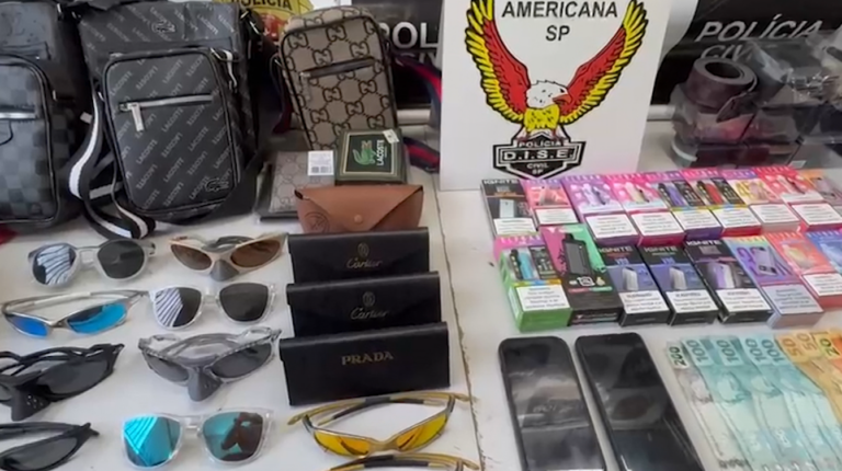 Homem é preso com estoque de cigarros eletrônicos