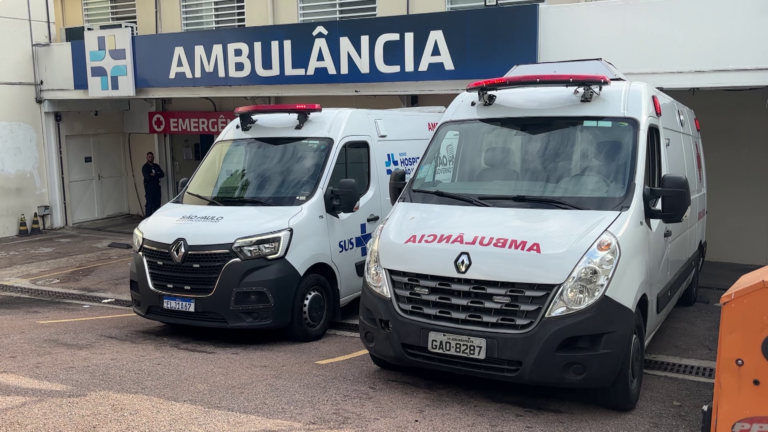 Pai esfaqueia filha cadeirante, atinge esposa de 80 anos e tenta suicídio