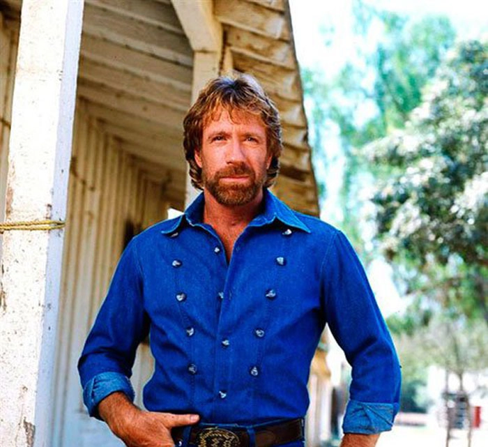 Morre aos 86 anos, uma dos maiores astros de Hollywood, o ator Chuck Norris
