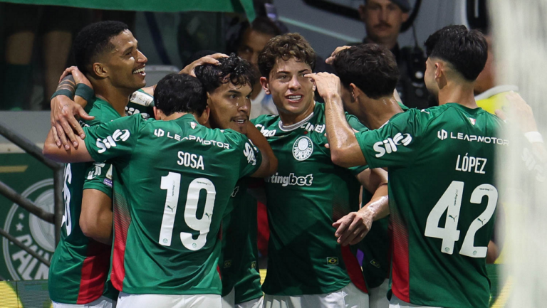 Palmeiras chega a sete jogos sem perder no Brasileirão