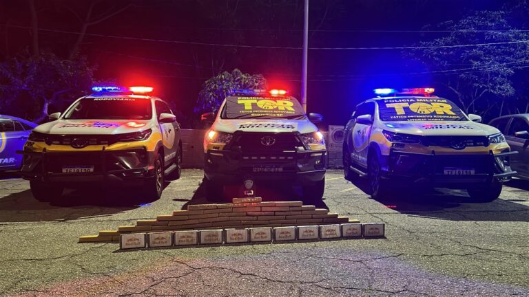 Polícia Rodoviária apreende mais de 60 tijolos de drogas que seriam levadas para Ubatuba