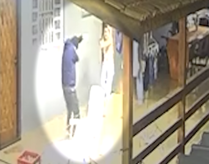 Criminoso morre e dono de casa é baleado na cabeça após invasão