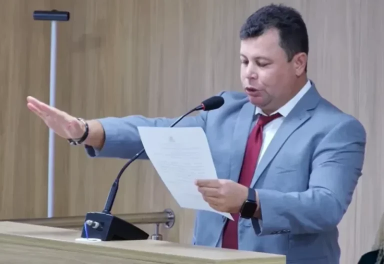 Presidente interino da Câmara de Cabedelo determina revisão de contratos e suspende pagamentos