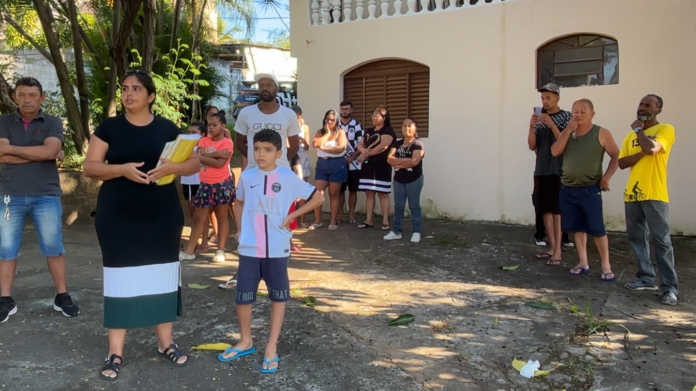 Famílias da Comunidade Santa Fé vivem drama da espera por volta para casa em Campinas