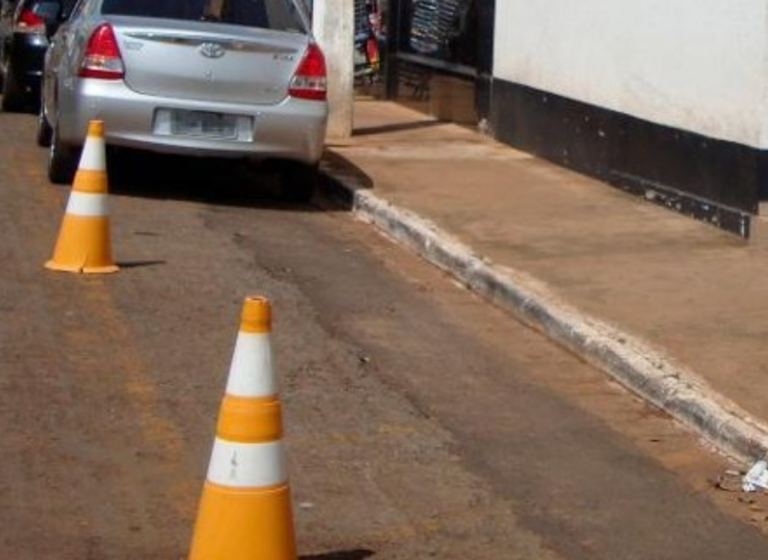 Câmara vota Projeto que proíbe a reserva irregular de vagas de estacionamento em vias públicas; Entenda