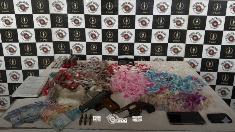 Homem é preso com armas de fogo e mais de 3 kg de drogas em Santos