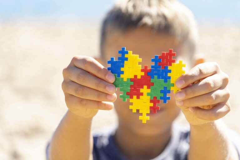Paraíba aprova projetos voltados à inclusão de pessoas com autismo