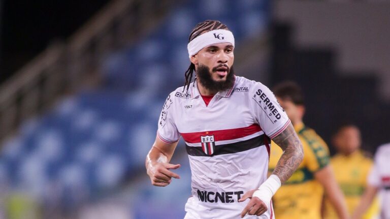 Botafogo empata com o Cuiabá fora de casa