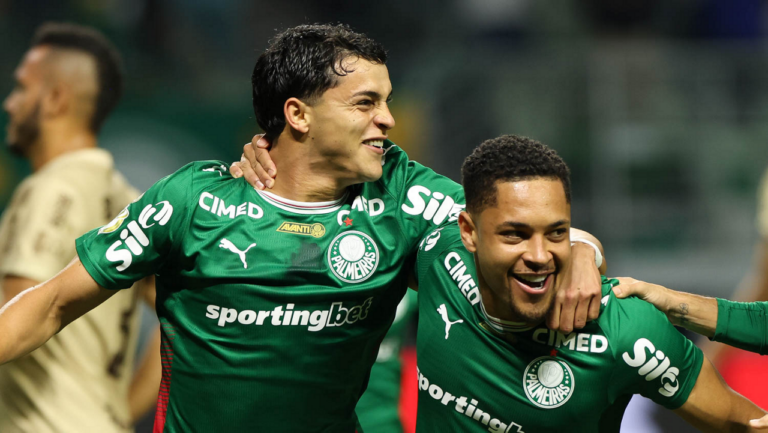 Palmeiras vence e se aproxima da classificação na Copa do Brasil