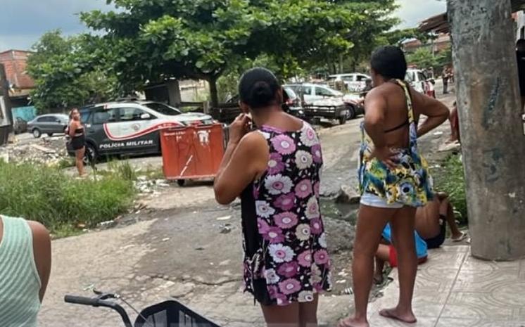 Jovem de 18 anos morre em confronto com a PM em comunidade de São Vicente
