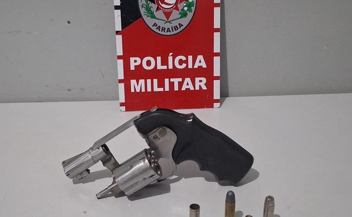 Polícia Militar apreende revólver após ação contra suspeito em Jacaraú